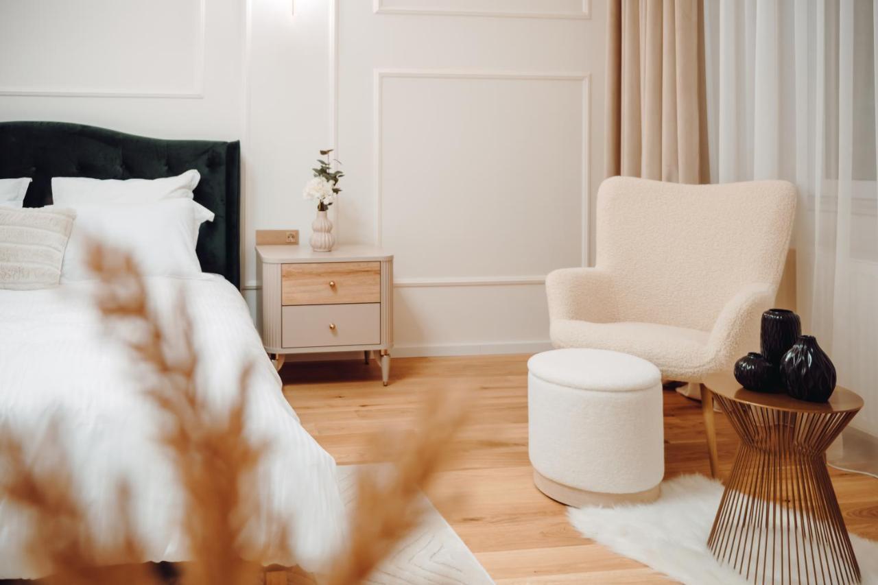 Fabulous And Fancy City Center Designer Apartment Cluj-Napoca Eksteriør bilde