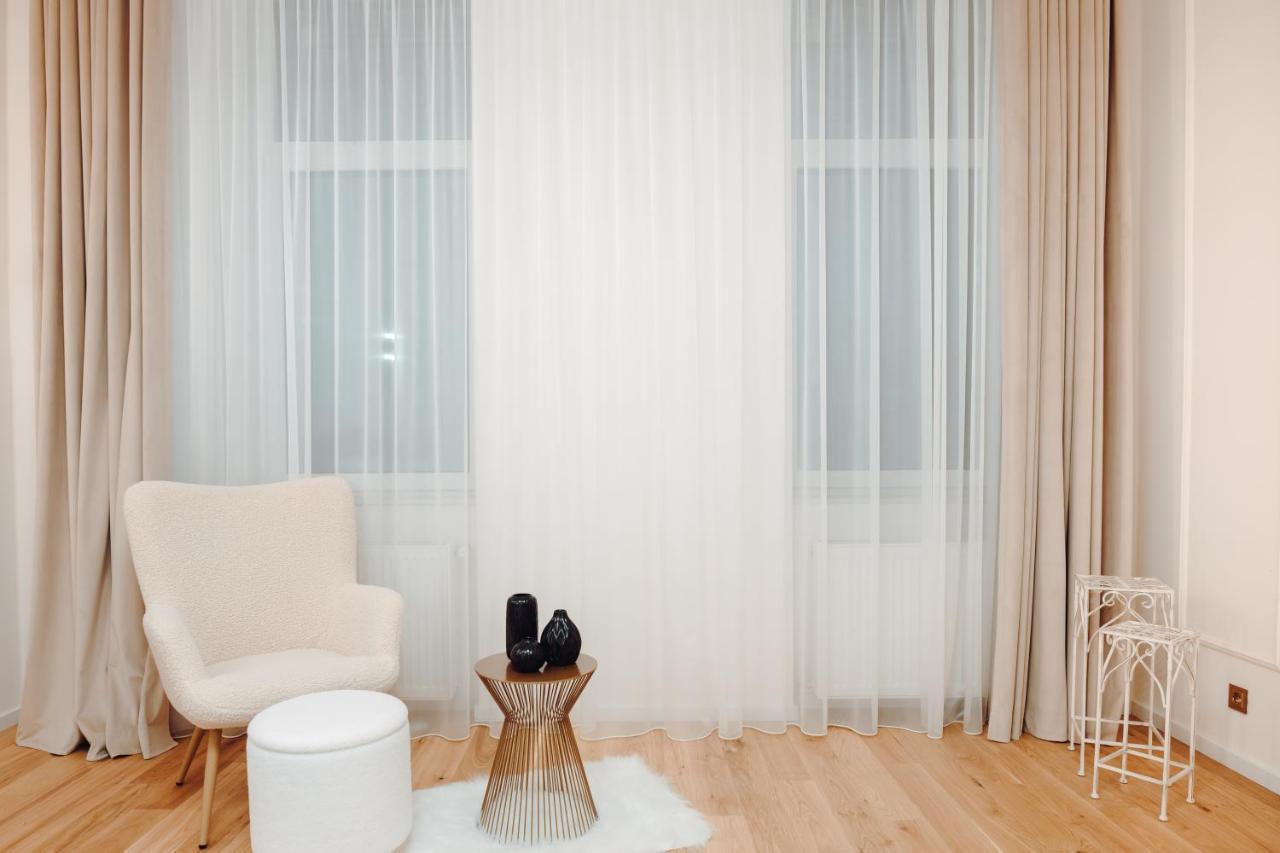 Fabulous And Fancy City Center Designer Apartment Cluj-Napoca Eksteriør bilde