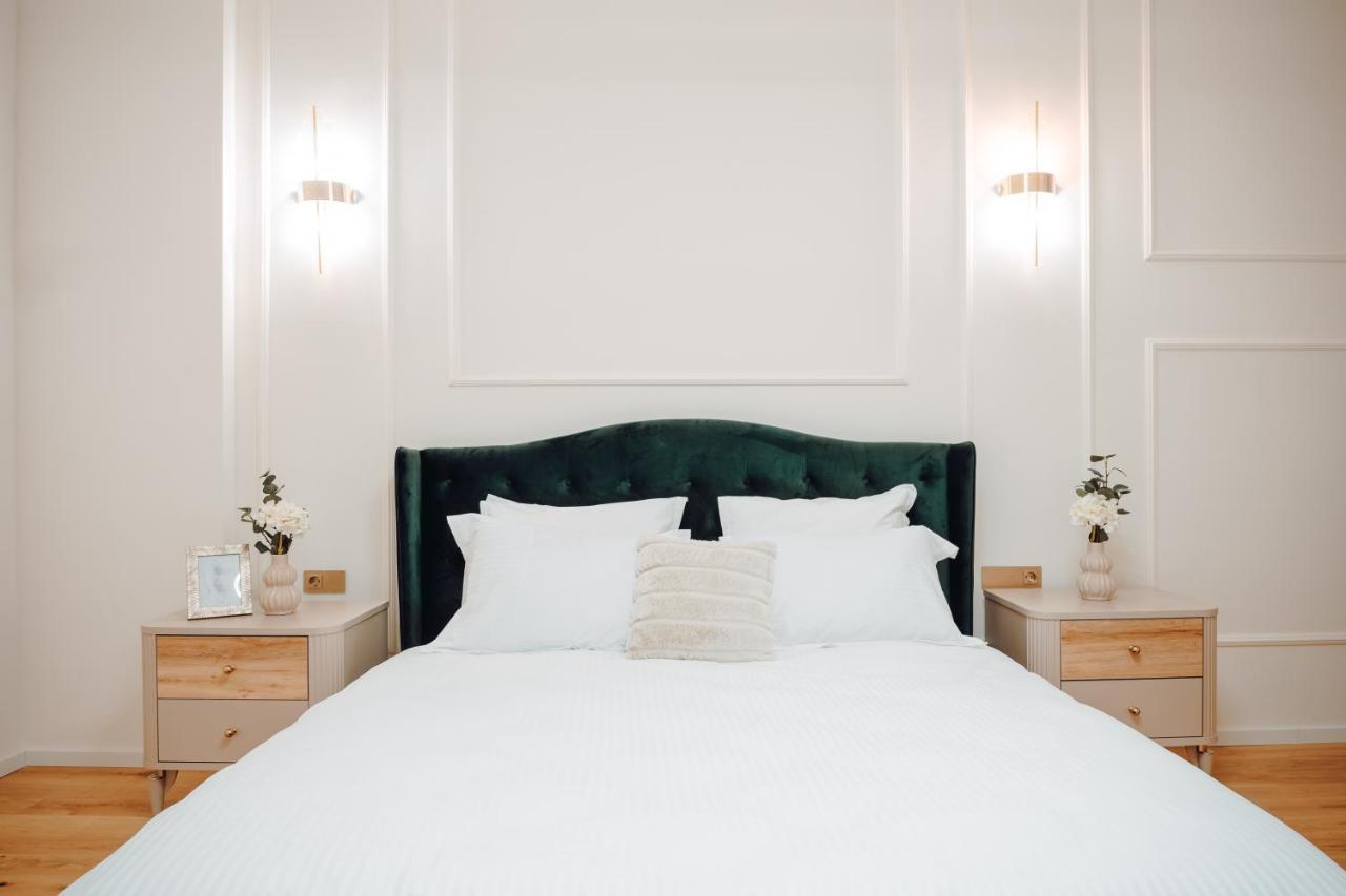 Fabulous And Fancy City Center Designer Apartment Cluj-Napoca Eksteriør bilde